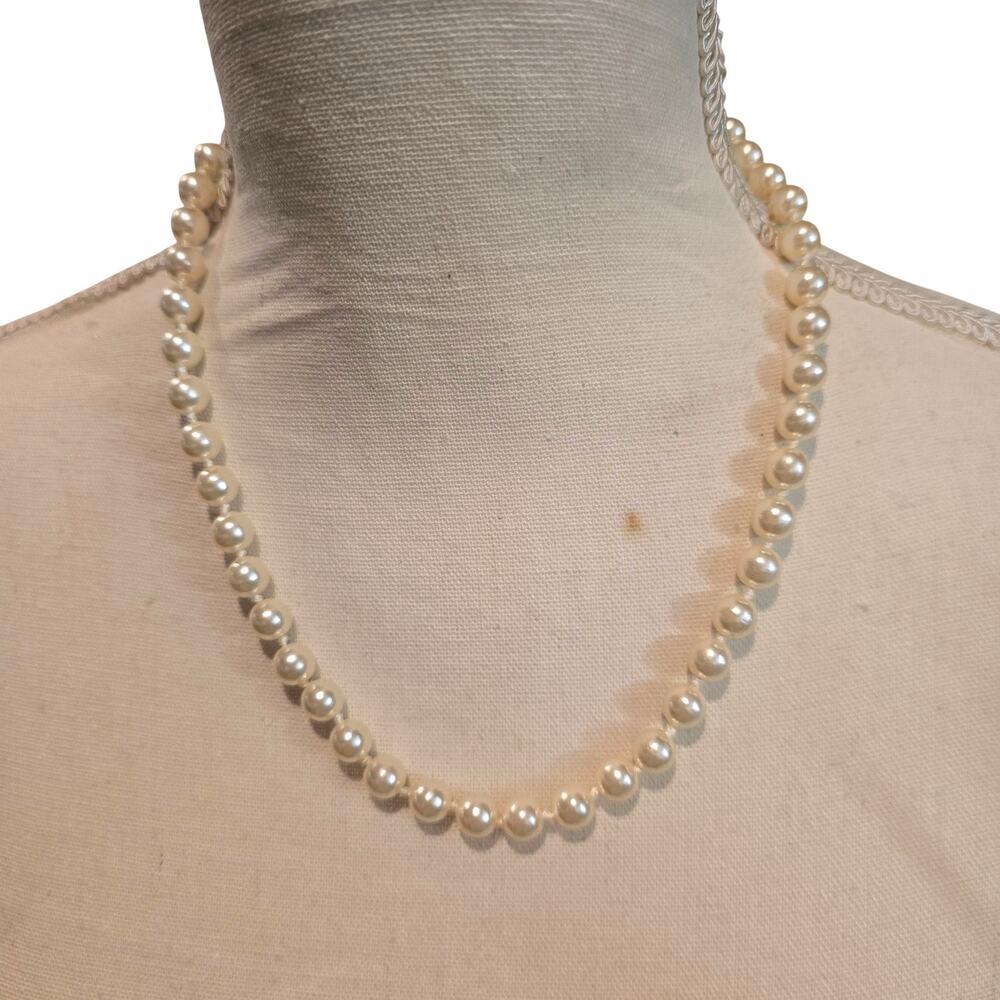 Necklace Vintage Imitation Pearl Beaded Creamy White 8mm Single Strand 18" S2911
